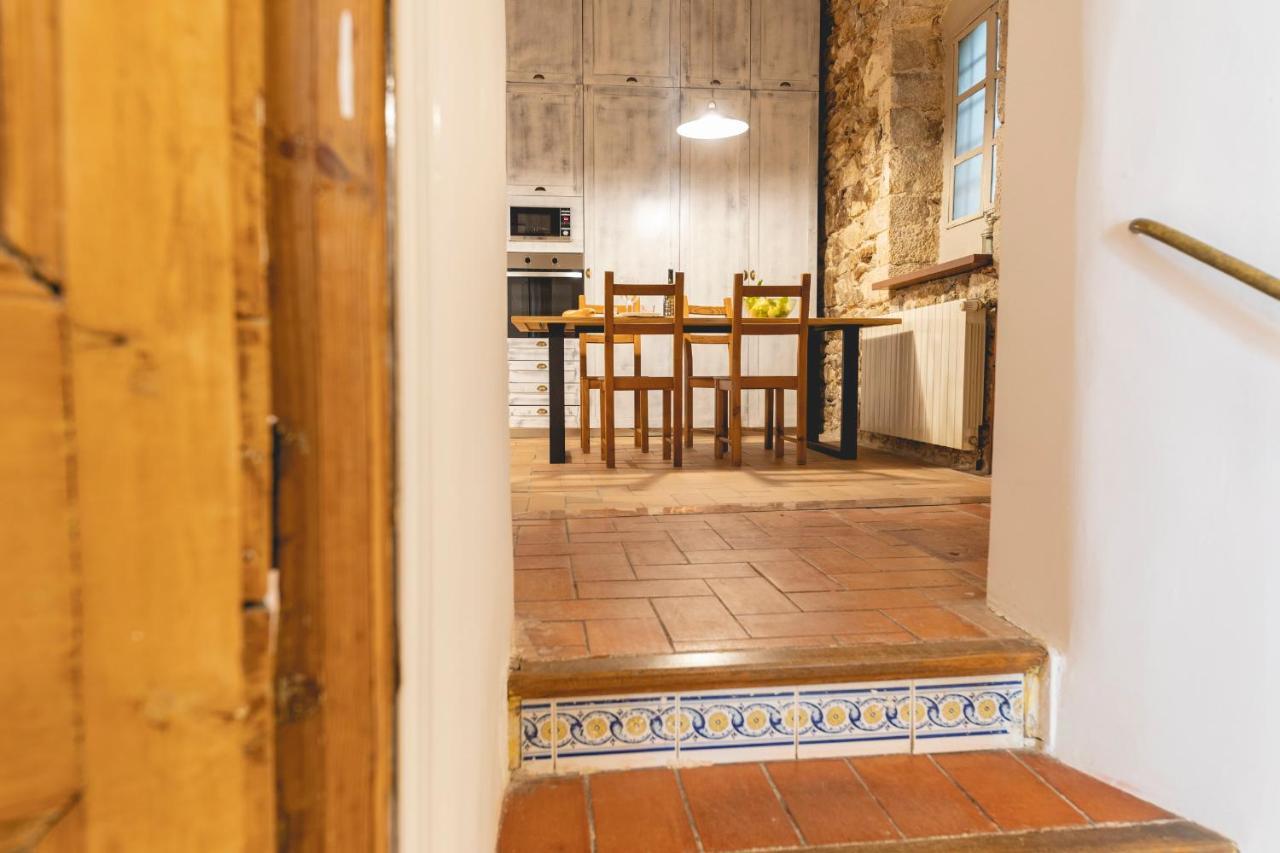 Bravissimo Placa Del Vi, Authentic Historic Apartment Girona Luaran gambar