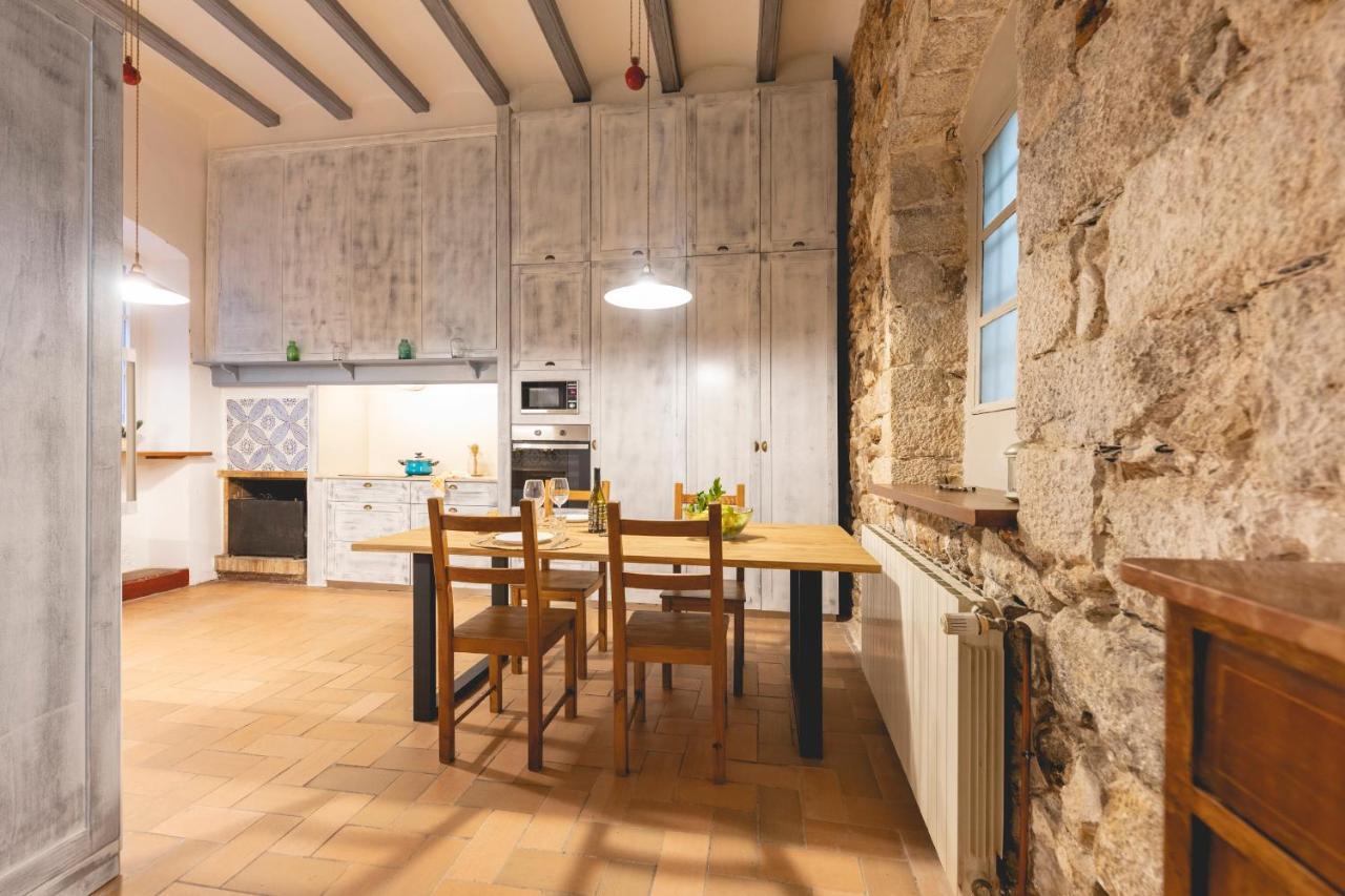 Bravissimo Placa Del Vi, Authentic Historic Apartment Girona Luaran gambar