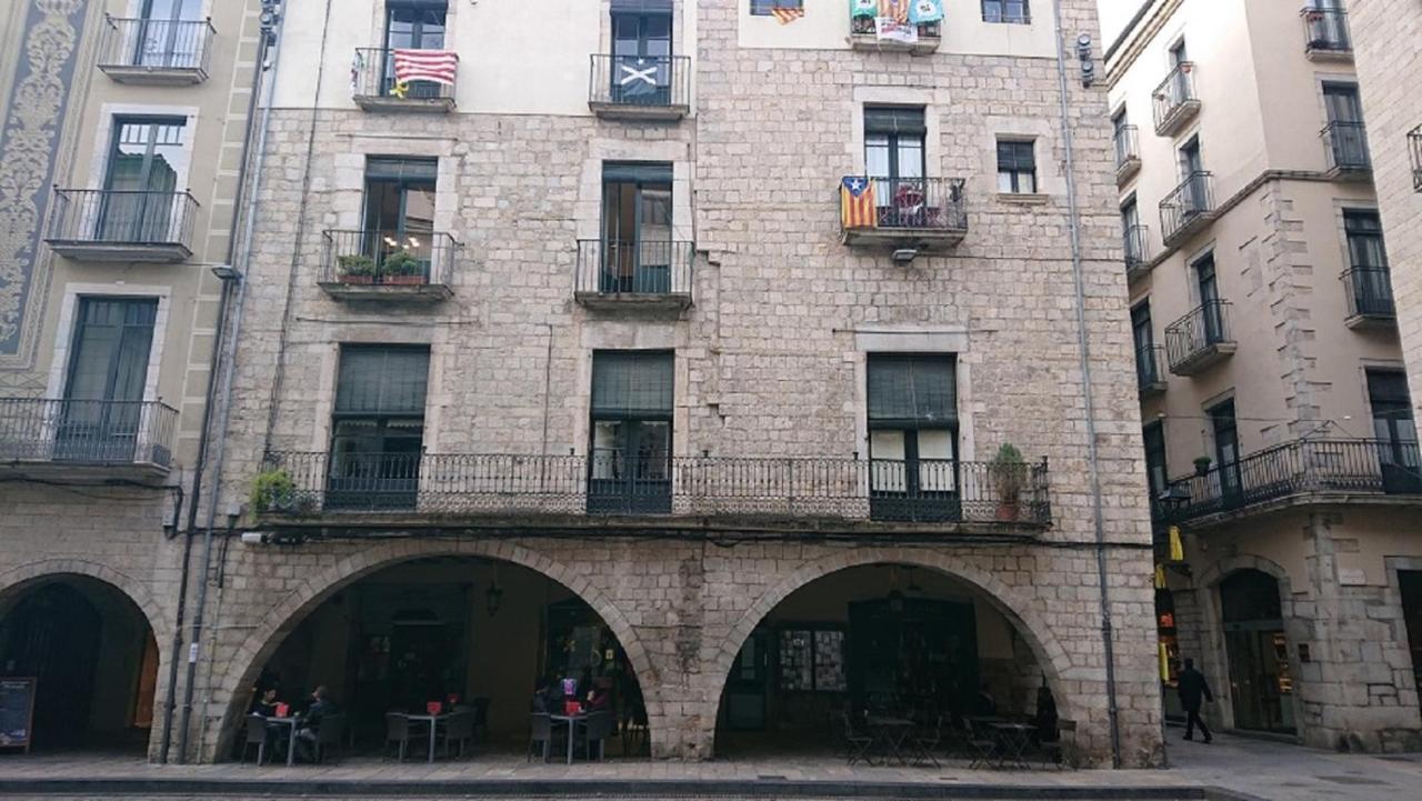 Bravissimo Placa Del Vi, Authentic Historic Apartment Girona Luaran gambar